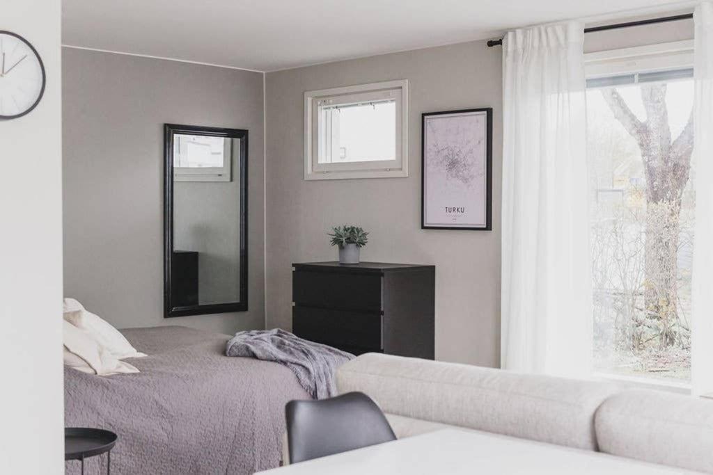 Beautiful New Studio Apartment Nearby The Center 투르쿠 외부 사진