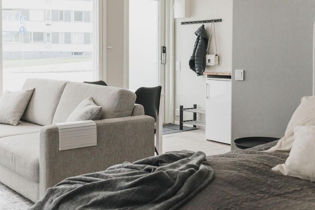 Beautiful New Studio Apartment Nearby The Center 투르쿠 외부 사진